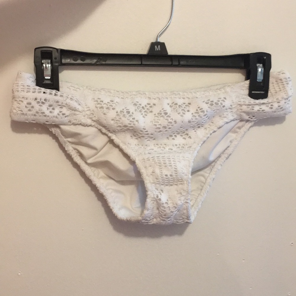 Never worn !! Victoria’s Secret Swim Bottoms